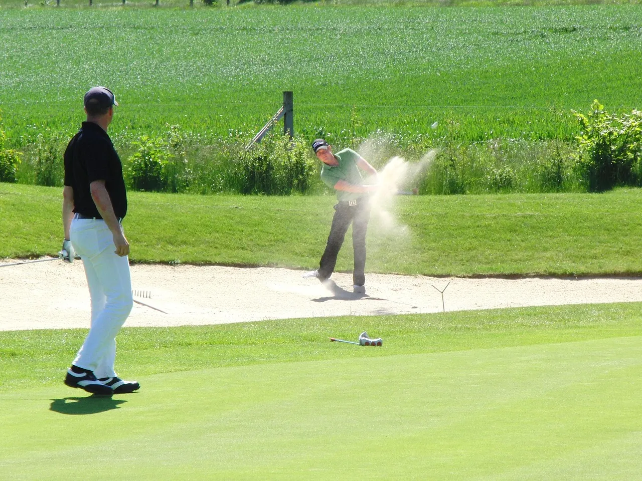 Los mejores campos de golf de la Costa de la Luz, elige el mejor material para jugar en estos